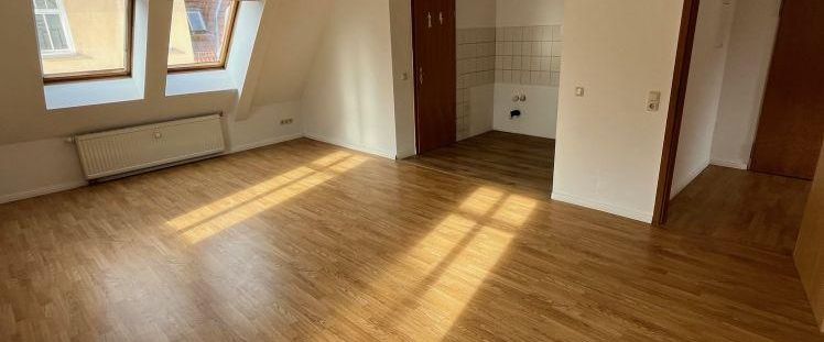 Werdau-Zentrum, 2-Zi.-Wohnung mit Dusche - Photo 1