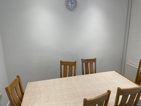 7 bed semi-detached house to rent in Midland Road, Gloucester, GL1 - Photo 1