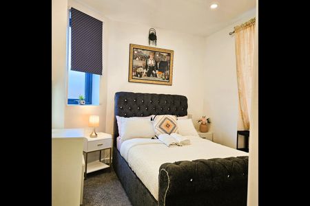 1 Bed Flat, Shroffold Road, BR1 - Photo 5