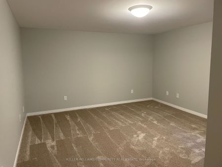 Property For Lease | E101 - Photo 5