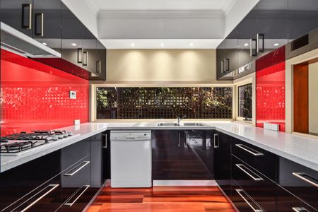 Modern Living with Convenience and Comfort in South - Photo 3