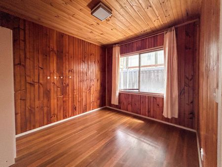 Neat & Private Two-Bedroom Bungalow - Photo 2