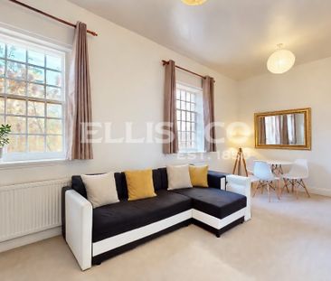 Chevy Road, UB2, Southall - Photo 1