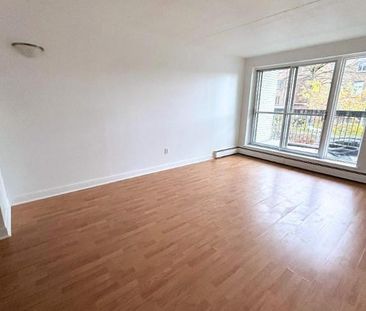 2 CH - 1 SDB - Québec - $1,195 /mo - Photo 2