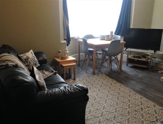 5 bedroom house to rent - Photo 1