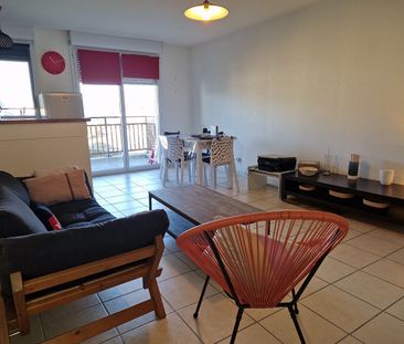 Location Appartement 2 pièces 47m² BORDEAUX 33300 - Photo 1
