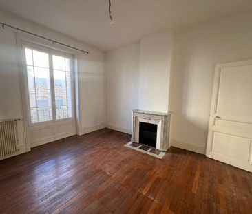 Location Appartement 3 pièces 84m² - Photo 1