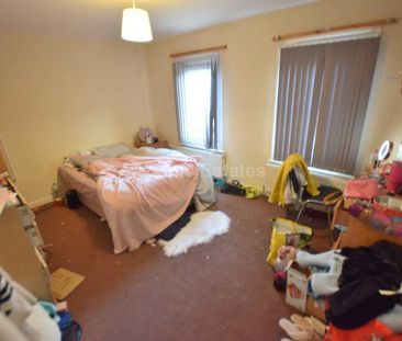 6 bedroom terraced house to rent - Photo 3