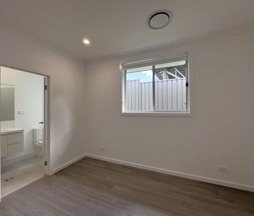Immaculate Four Bedroom Home with Ducted Air-Con - Photo 5