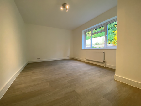 2 bedroom ground floor maisonette to rent - Photo 2