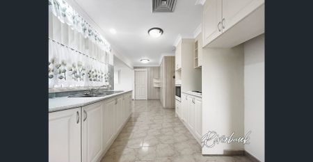 Spacious 3-Bedroom Home in a Quiet & Convenient Location - Photo 3