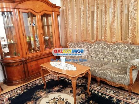 Inchiriere apartament 4 camere decomandat Mall Vitan / CT si parcare - Fotografie 4