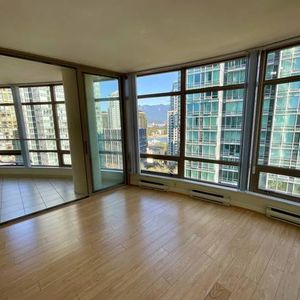 Palisades |Unfurnished 2 Bed+ 2 Bath+Solarium+Water views - Photo 2