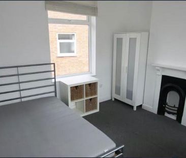 3 bedroom detached house to rent - Photo 4