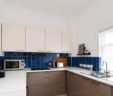 2 bedroom flat to rent - Photo 6
