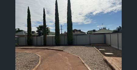 Conveniently Located 3-Bedroom Home in Quiet Court - Photo 5