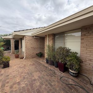 COZY RETREAT IN MYAREE! - Photo 2