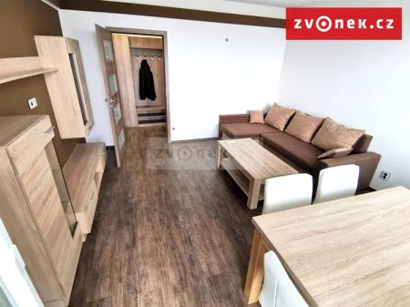 Vybavený byt 3+1 po kompletní rekonstrukci, od 1.5.2026 - Fotografie 2