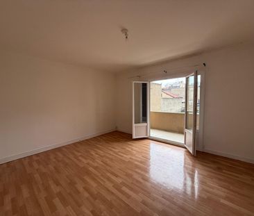 Location Appartement 1 pièce 31m² - Photo 2