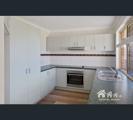 13 Woodrow Place, Marsden, Qld 4132 - Photo 5