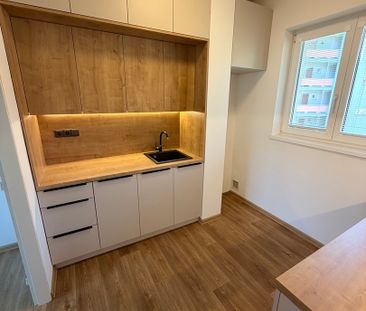 Pronájem bytu 2+1 v osobním vlastnictví 37 m², Vsetín - Photo 1