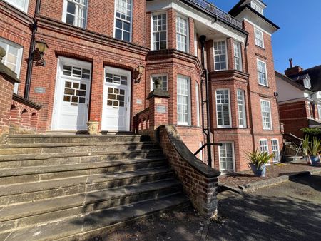 2 Bed Flat, De Montfort Court, LE2 - Photo 4