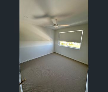 Low maintenance terrace home overlooking park - Photo 2