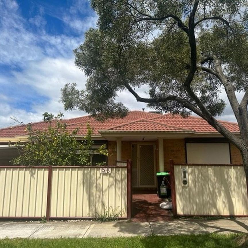 COMFORT & LOCATION - Photo 1