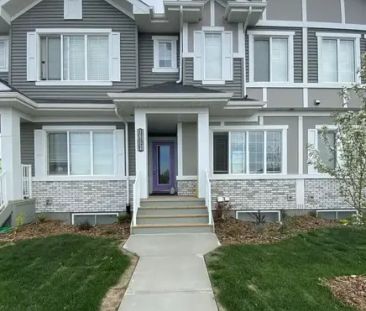 16724 31 Ave SW Edmonton AB | 16724 31 Avenue Southwest, Edmonton - Photo 1