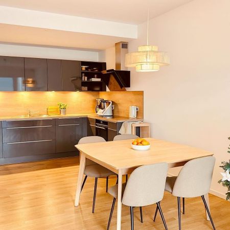 Wohnen im Kloster Karree I 3-Zimmer-Suite mit Loggia I EBK - Photo 3