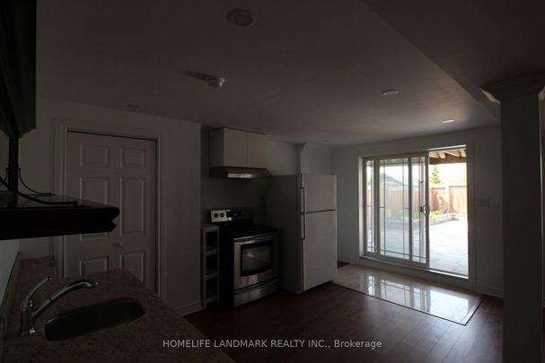 For Lease - 24 Old Field Crescent Unit# 2, Newmarket, Ontario - Photo 1