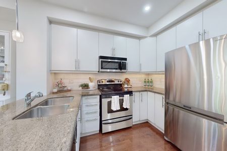 For Lease - 2359 Lepage Common, Burlington, Ontario - Photo 3