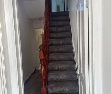 Studio Flat, York Road, E17 - Photo 3
