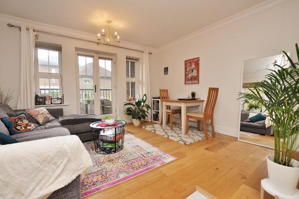 2 bedroom apartment to rent - Photo 1