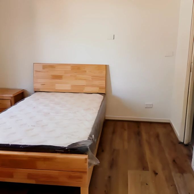 Building 1 (Room 4-6) - Photo 1