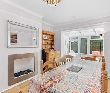 Lyndhurst Road - Photo 5