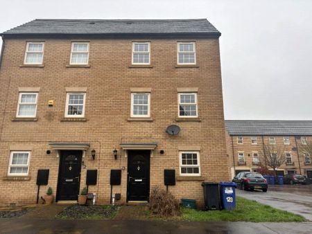 A 2 bedroom end of terrace house with allocated parking in Mexborough. - Photo 3