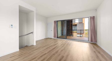 Nearly New Duplex - Photo 3