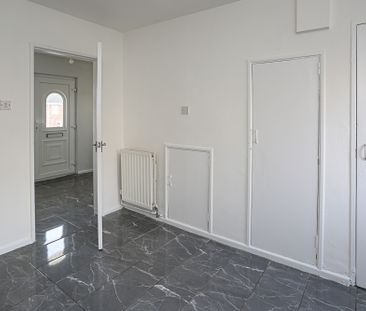 19 Highfern Gardens, Belfast, BT13 3RD - Photo 2