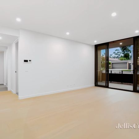 3 Bed, 2 Bath - Photo 2