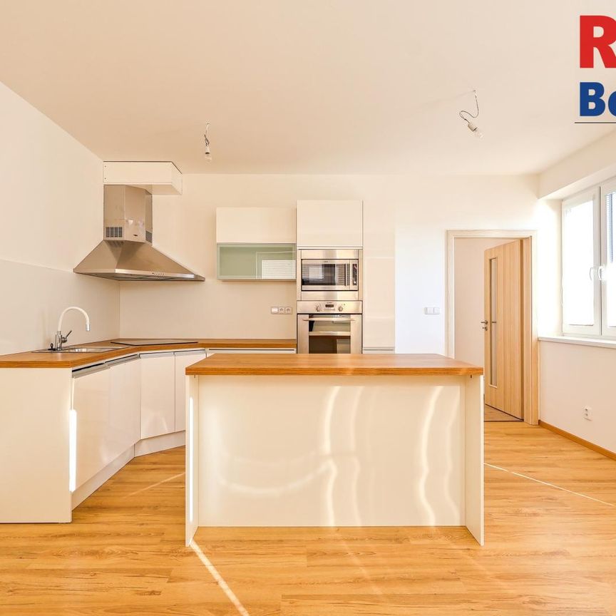 Pronájem bytu 2+kk 50 m², Za Cukrovarem , Cerhenice - Photo 1
