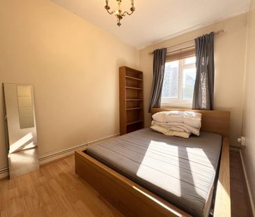 3 bedroom flat to rent - Photo 4