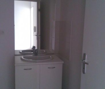 Location Appartement 2 pièces 41m² LA CHAPELLE SUR ERDRE 44240 - Photo 4