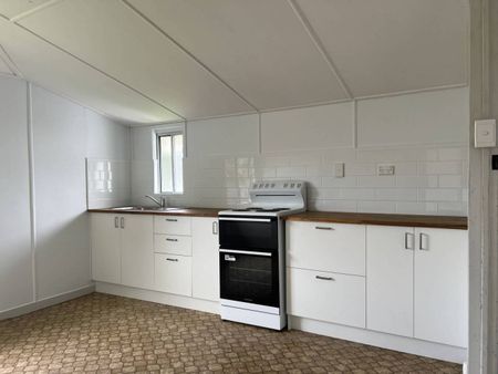 3 Bedroom Home in North Mackay - Photo 3