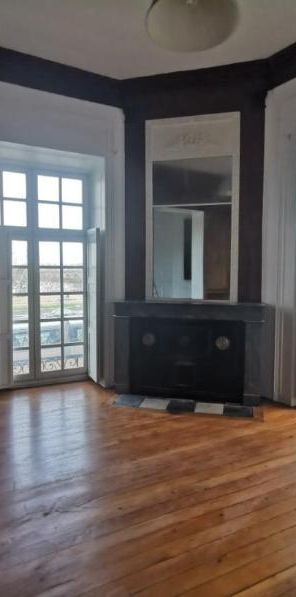 Location Appartement 4 pièces 86m² BORDEAUX 33000 - Photo 1
