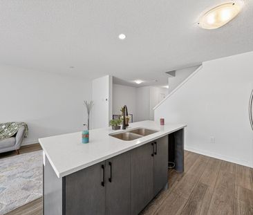For Lease - 95 Queensbrook Crescent, Cambridge, Ontario - Photo 5