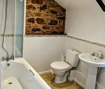 2 bedroom terraced house to rent - Photo 6