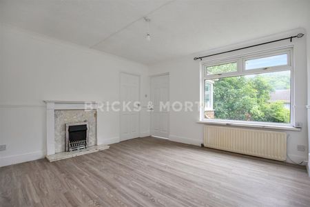 18, Greenrigg, Blaydon, Gateshead, NE21 5HY - Photo 2