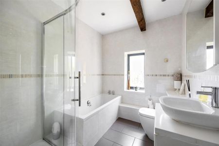 3 bedroom cottage to rent - Photo 2