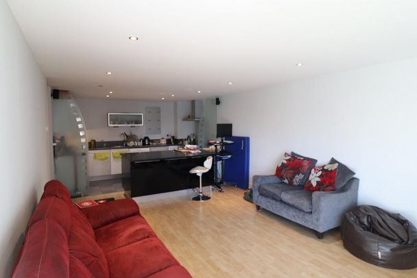 2 bedroom apartment to rent - Photo 1